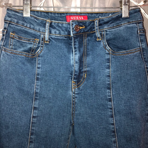 Mid Cropped GUESS Jeans - Picture 3 of 7